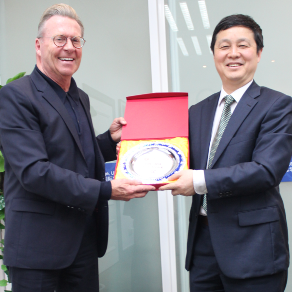 NCUK CEO Welcomes the New President of University of Shanghai for Science and Technology