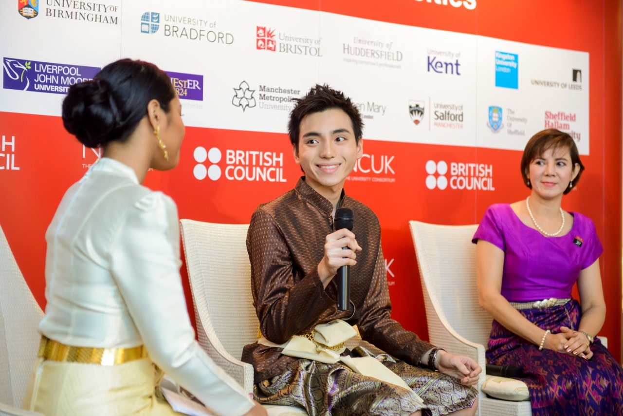 NCUK student Pitchayut Siriapaipan, along with his mother, treated the audience to an interview whilst he wore traditional Thai dress