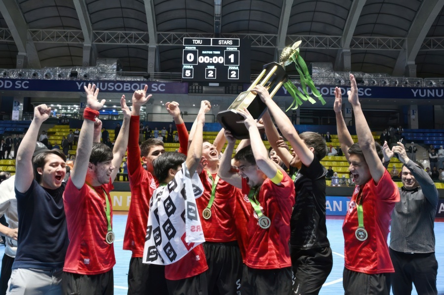 Students and staff at STARS International University